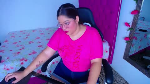Snapshot of little_flower4you chatting on 03/09/25, 06:54 mai rojas online show from 03/09/25, 06:54