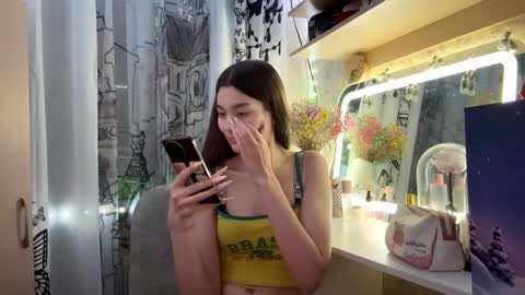 Viiola online show from 12/01/25, 09:25