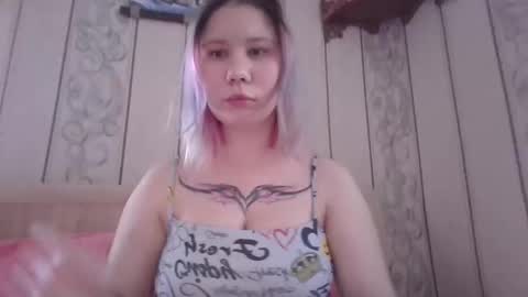 Snapshot of little_kitsune chatting on 10/01/25, 08:53 Rachel online show from 10/01/25, 08:53