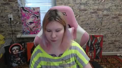 Snapshot of little_kitsune chatting on 01/08/26, 08:38 Rachel online show from 01/08/26, 08:38