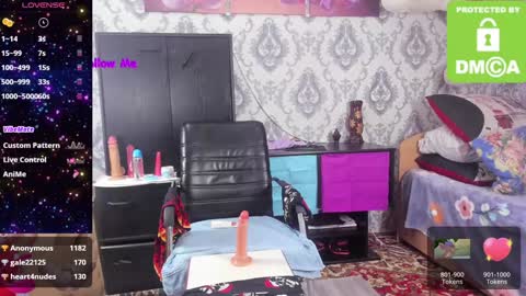 Snapshot of little_letti chatting on 12/15/24, 12:17 Letti online show from 12/15/24, 12:17