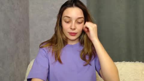 Snapshot of little_mia__ chatting on 12/02/24, 08:11 Mia Im online every day 1530 PM in New York 2030 PM in London online show from 12/02/24, 08:11