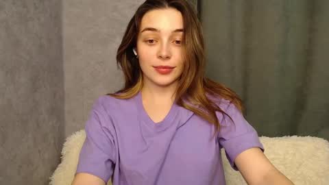 Snapshot of little_mia__ chatting on 12/08/24, 08:58 Mia Im online every day 1530 PM in New York 2030 PM in London online show from 12/08/24, 08:58