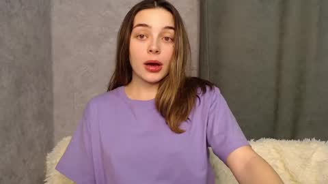 Snapshot of little_mia__ chatting on 12/09/24, 08:54 Mia Im online every day 1530 PM in New York 2030 PM in London online show from 12/09/24, 08:54