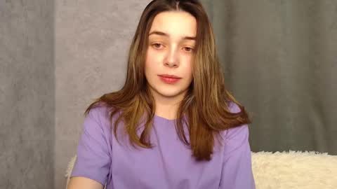Snapshot of little_mia__ chatting on 12/23/24, 08:14 Mia Im online every day 1530 PM in New York 2030 PM in London online show from 12/23/24, 08:14