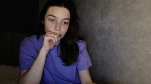 Mia   Im online every day 1530 PM in New York  2030 PM in London online show from 03/28/26, 09:25