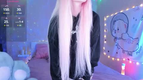 Maria online show from 12/01/25, 11:54