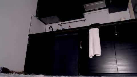 Alice.. online show from 10/21/25, 03:51