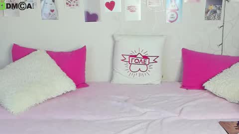 Snapshot of little_radiant_sun chatting on 01/07/26, 08:17 Kriss online show from 01/07/26, 08:17