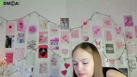 Snapshot of little_radiant_sun chatting on 01/08/26, 10:06 Kriss online show from 01/08/26, 10:06