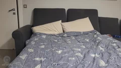 Snapshot of little_sakuraxxx chatting on 12/14/24, 03:18 GiuliaFrancesco online show from 12/14/24, 03:18