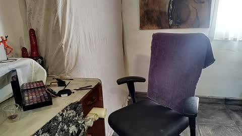 Snapshot of little_savage chatting on 01/20/25, 08:18 little_savage online show from 01/20/25, 08:18