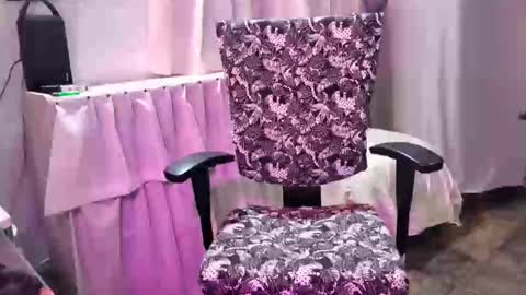 Snapshot of little_savage chatting on 09/21/25, 04:47 little_savage online show from 09/21/25, 04:47