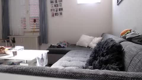 little_sow online show from 04/25/26, 03:53