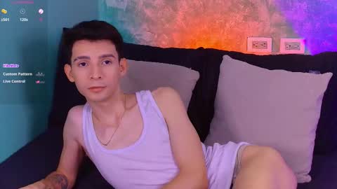 Juan Ferrer online show from 10/03/25, 02:52