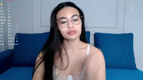 Snapshot of little_v1rgin_angel chatting on 07/01/26, 11:45 Kwan online show from 07/01/26, 11:45