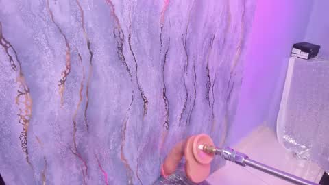 little_valentinaa online show from 11/22/25, 11:42