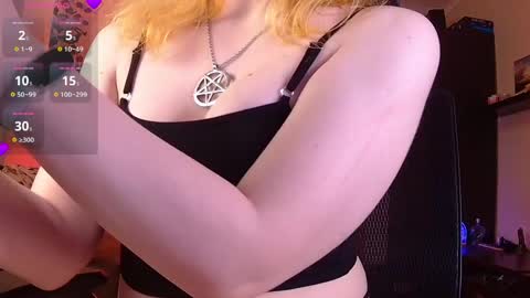 Snapshot of little_witch_sofia chatting on 05/16/26, 07:01 Sofia online show from 05/16/26, 07:01
