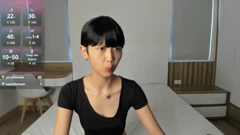 Snapshot of little_yena chatting on 09/21/25, 07:21 Yena and Gabby online show from 09/21/25, 07:21