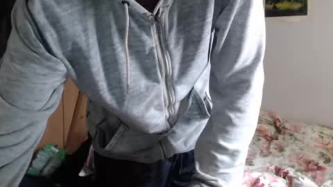 littlealien7 online show from 01/04/25, 01:10