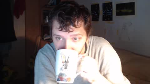 littlealien7 online show from 10/31/25, 03:46