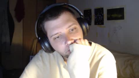 littlealien7 online show from 11/12/25, 06:25