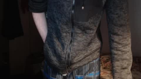 littlealien7 online show from 04/23/26, 06:54