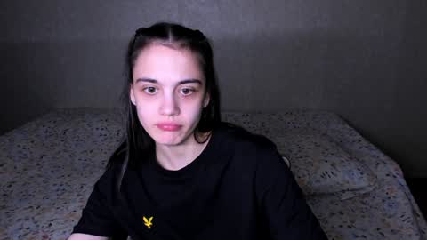 littleashleyy online show from 12/22/24, 04:17