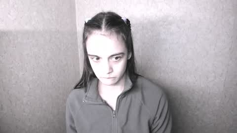 littleashleyy online show from 12/28/24, 06:29