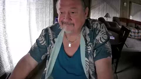 Snapshot of littled83057 chatting on 02/04/25, 06:38 Littled83057 online show from 02/04/25, 06:38