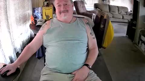 Littled83057 online show from 04/17/26, 06:22