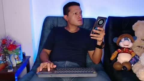 Snapshot of littledicklatin chatting on 06/08/26, 02:34 Manu online show from 06/08/26, 02:34