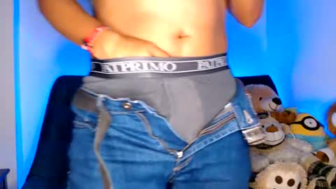 Snapshot of littledicklatin chatting on 06/21/26, 02:58 Manu online show from 06/21/26, 02:58