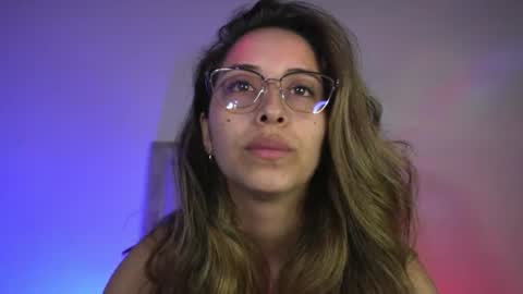 Snapshot of littlee_emma_ chatting on 07/05/26, 12:39 littlee_emma_ online show from 07/05/26, 12:39