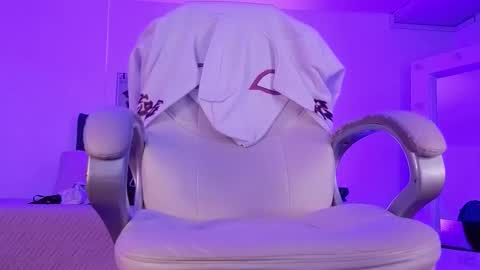 Snapshot of littlee_red chatting on 02/03/26, 02:53 Angel online show from 02/03/26, 02:53