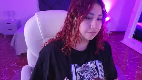 Snapshot of littlee_red chatting on 02/19/26, 08:38 Angel online show from 02/19/26, 08:38