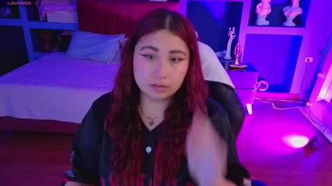 Snapshot of littlee_red chatting on 02/20/26, 07:47 Angel online show from 02/20/26, 07:47