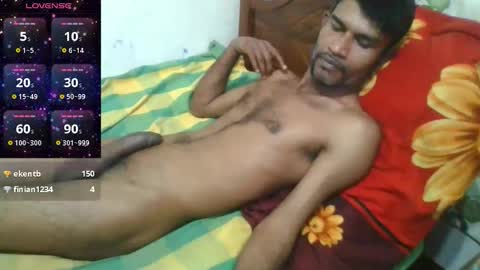 Snapshot of littlefuckomg chatting on 11/07/25, 12:05 shan online show from 11/07/25, 12:05