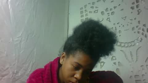 Snapshot of littlehotpanda chatting on 10/03/25, 04:53 edra online show from 10/03/25, 04:53