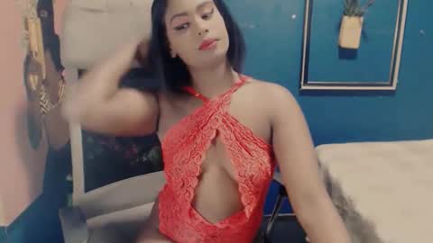 Snapshot of littleindianmilf chatting on 09/26/25, 10:52 littleindianmilf online show from 09/26/25, 10:52
