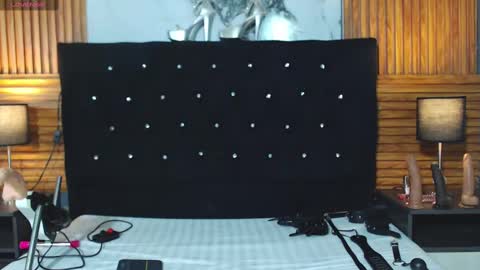 Snapshot of littlekloe_ chatting on 09/11/25, 08:20 Litllekloe online show from 09/11/25, 08:20