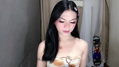 littlelace_ online show from 04/22/26, 10:44