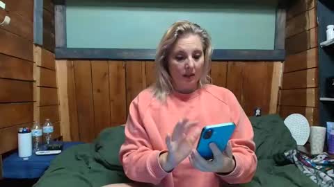 lisanixs online show from 01/15/26, 05:27