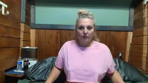 Snapshot of littlelisa1 chatting on 05/04/26, 03:52 lisanixs online show from 05/04/26, 03:52