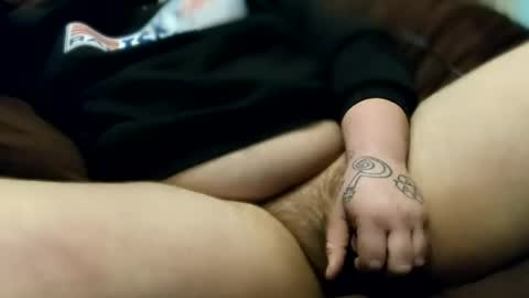 Snapshot of littlelonelylenny chatting on 03/15/26, 05:24 littlelonelylenny online show from 03/15/26, 05:24