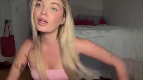 Marciabrady online show from 09/19/25, 08:20