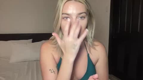 Marciabrady online show from 11/10/25, 04:00