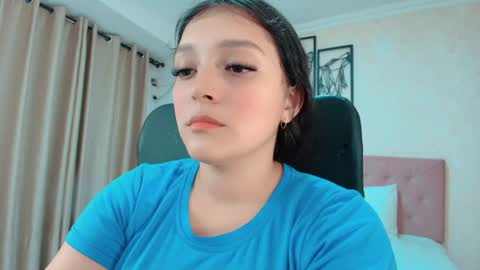Snapshot of littlemolly_pregnant chatting on 07/07/26, 11:42 Sarahs Room online show from 07/07/26, 11:42