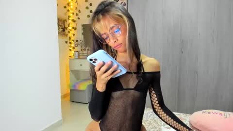 Luna online show from 11/24/25, 11:48