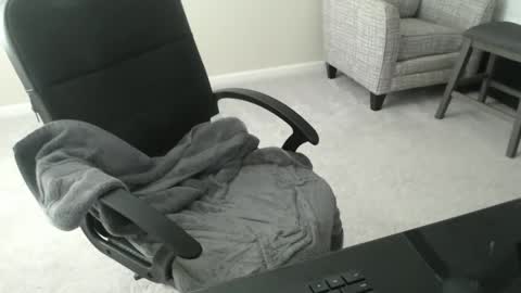 Snapshot of littleone1111765968 chatting on 12/01/24, 06:52 littleone1111765968 online show from 12/01/24, 06:52